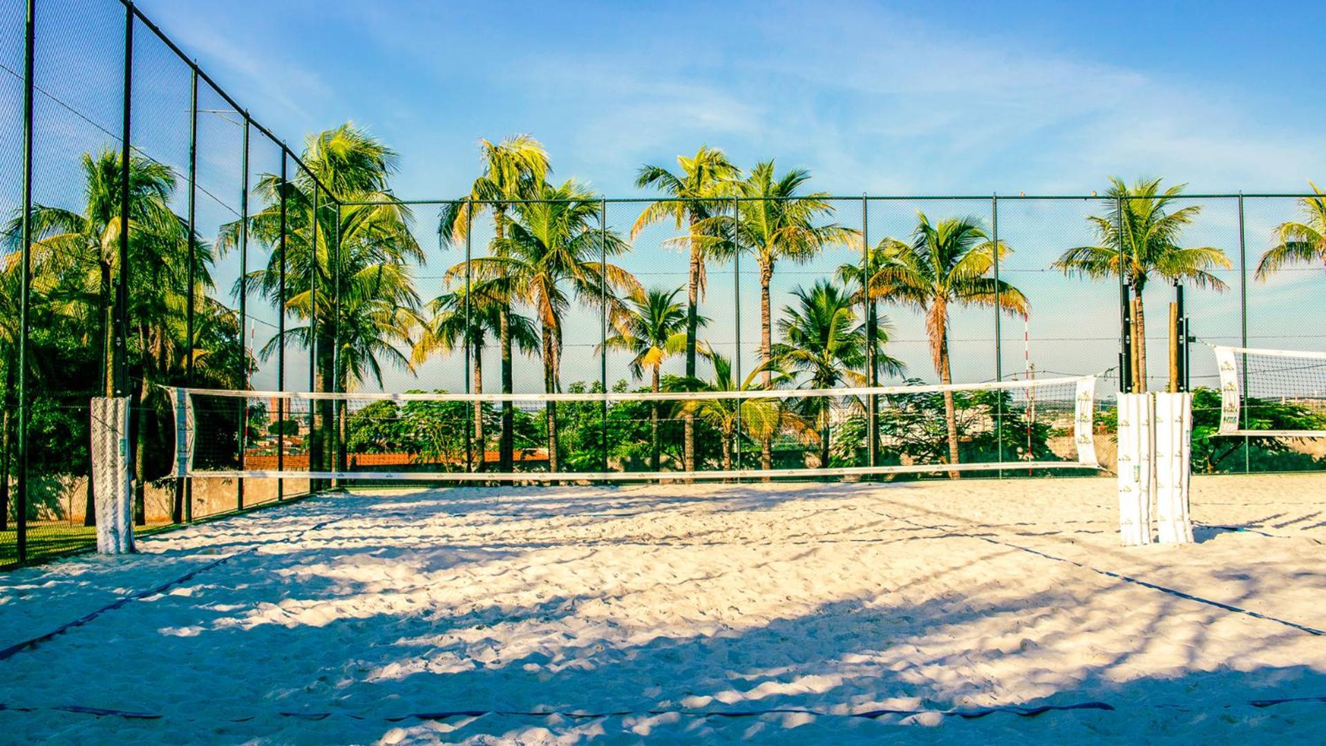 Hot Beach Resort Olímpia Exteriör bild A beach tennis court
