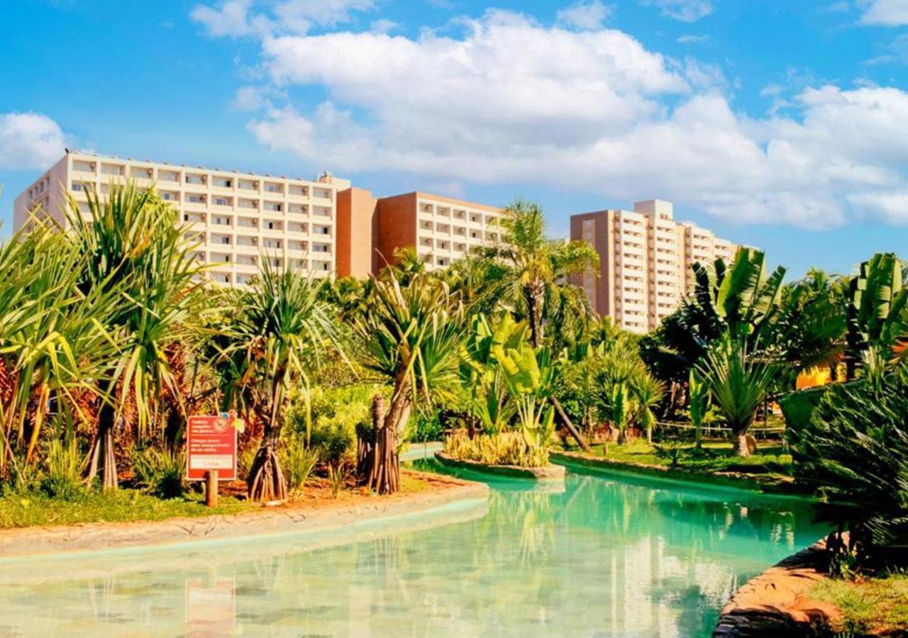 Hot Beach Resort Olímpia Exteriör bild The River at Sunway Putra